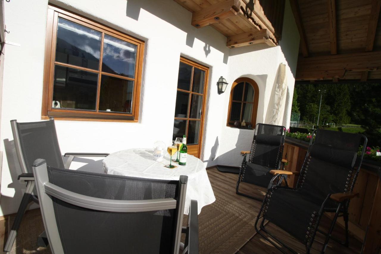 Vronis Waldhaus Adults Only Aparthotel Mayrhofen Buitenkant foto