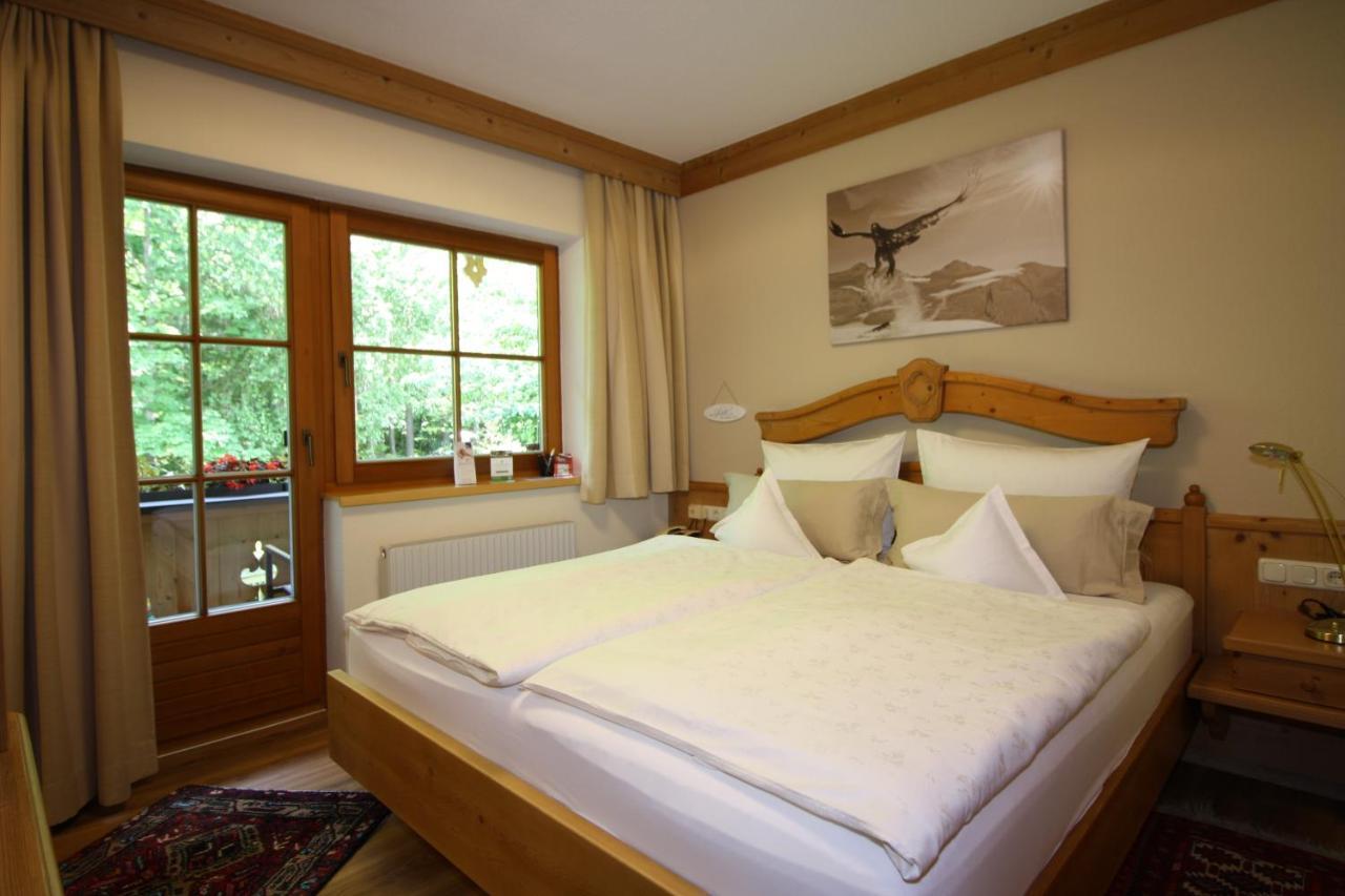 Vronis Waldhaus Adults Only Aparthotel Mayrhofen Buitenkant foto