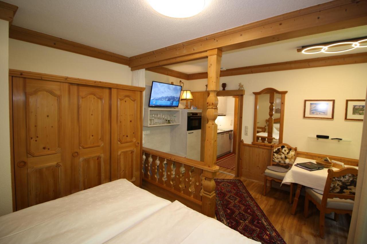 Vronis Waldhaus Adults Only Aparthotel Mayrhofen Buitenkant foto