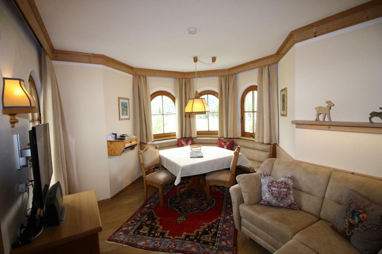 Vronis Waldhaus Adults Only Aparthotel Mayrhofen Buitenkant foto